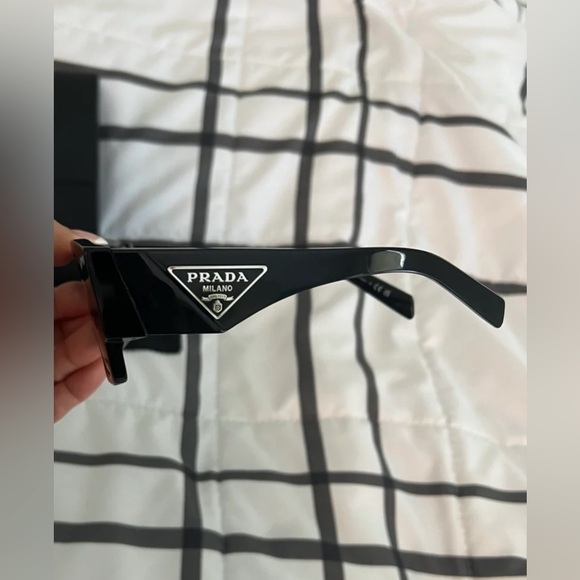 PRADA Sunglasses with Triangle Logo - Picture 3 of 10